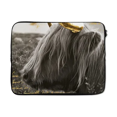 Produktbild von MuchoWow® Laptop Hülle 17 Zoll Laptoptasche Schottischer Highlander - Kuh - Gold - Zipper - Schutzabdeckung