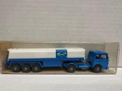 Produktbild von Wiking Tanksattelzug (MAN) "Esso", LKW-/Anhänger-Modell, Vormontiert, 1:87, Esso, Unisex, 1 Stück(e)