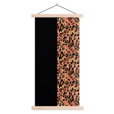 Produktbild von MuchoWow® Textilposter Pantherdruck - Gold - Schwarz 60x120 cm mit holzfarbenen Rahmen - Holz