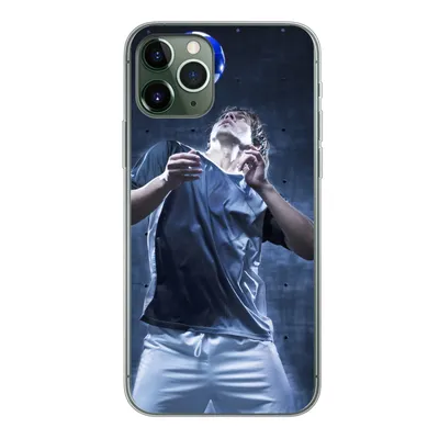 Produktbild von MuchoWow® Handyhülle Schutzhülle Hülle für iPhone 11 Pro Hochbegabter Fußballer Silikon Softcase Handy Hülle - Handy