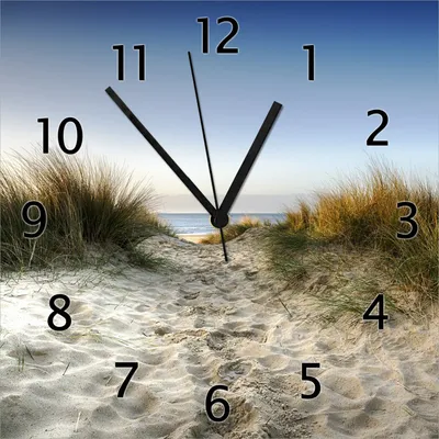 Produktbild von Wallario Design Wanduhr Weg durch die Dünen zum Strand am Meer aus Echtglas, Größe 30 x 30 cm