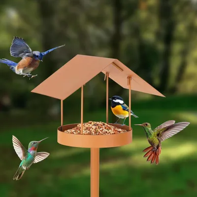 Immagine prodotto di Casetta per uccelli con supporto in metallo, resistente alle intemperie, alta 158 cm, con design effetto ruggine
