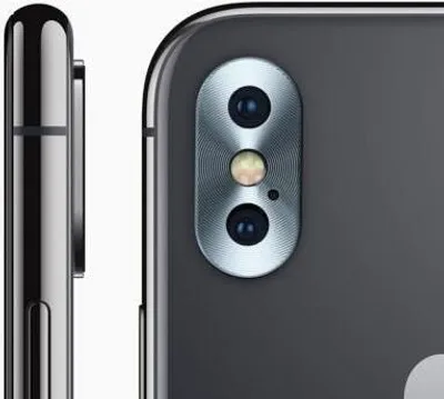 Produktbild von Kameralinsen-Aluminium Schutz Kappe für Apple iPhone X silber