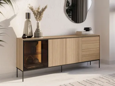 Obrázek produktu pro Prosklená široká komoda ANACORTES - dub + LED osvětlení