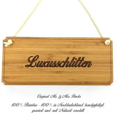 Produktbild von Mr. & Mrs. Panda Schild Luxusschlitten - Geschenk, Türschild, Wegweiser, Landhaus, Holzschild, Graviert, Shabby, Geschenkidee, Hinweisschild, Holz