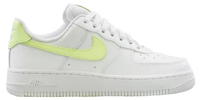 Imagen del producto de Nike Air Force 1 Low '07, color blanco y detalles en "Barely Volt" (para mujer) - Talla EU 38