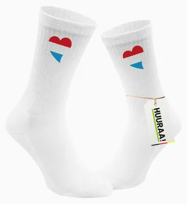 Produktbild von Huuraa Uni Socken Luxemburg Flagge Herz 42/46 White Baumwolle Tennissocken Geschenkidee