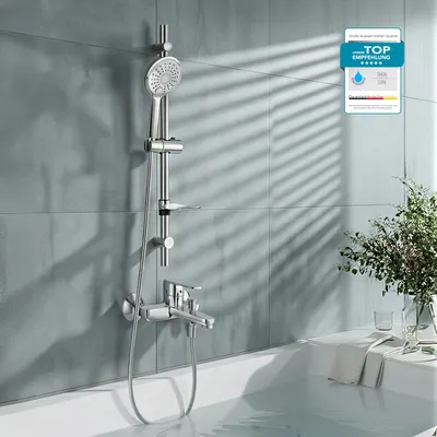 Produktbild von HANSGROHE Wannenarmatur Vernis Blend, Duschsystem mit Wannenmischer und BELVIT Handbrause oder Regendusche, Aufputz, Duscharmatur in Chrom Dusch-Set