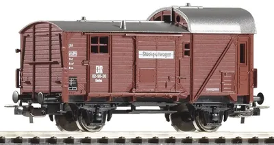 Zdjęcie produktu dla Piko 57708 - Wagon drobnicowy Gwhu02 DR III