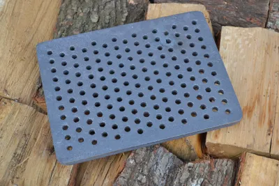 Obrázok produktu pre SEZAM rošt na kachle 30 x 22,5 cm liatinový liatinový rošt s otvormi krbový rošt štvorcový rošt na popol stolový rošt na kachle rošt na kachle krbový rošt