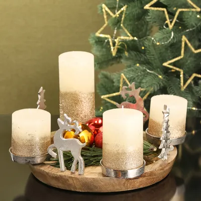 Produktbild von Adventskranz Rentier Tannenbaum Mangoholz Aluminium 34x13x34 cm Holzteller 4 Stumpenkerzen Ø 6,5cm Adventsleuchter