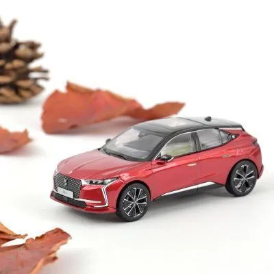 Produktbild von NOREV 1:43 DS 4 2021 - velvet red