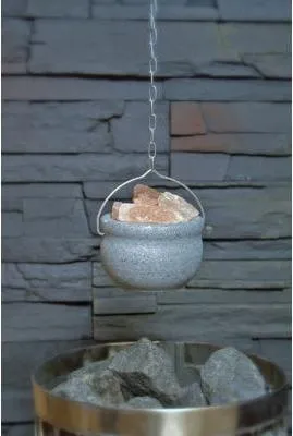 Produktbild von Nikkarien Sauna Aromaschale aus Speckstein mit Kristallsalz inkl. Metallkette 844