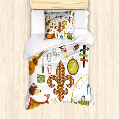 Produktbild von ABAKUHAUS Camping Bettbezug Set, Cartoon Artikel Zusammensetzung mit Fleur de Lis Gitarre Bonfire Bäume Rucksack Zelt, 135 x 200 cm + 80 x 80 cm, Gelb und Grün