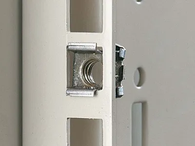 Produktbild von Rittal M6 - Vorspannmutter für Rack (Packung