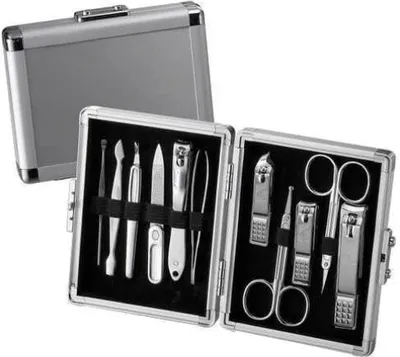 Imagen del producto de Maniküür - Estuche plateado con 11 herramientas