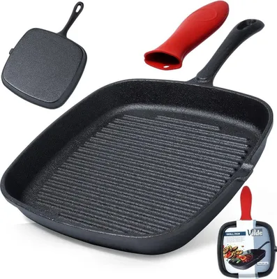 A cast iron grill pan with a red silicone handle cover and a smaller square pan are arranged on a white background. A small product packaging is in the bottom right corner.