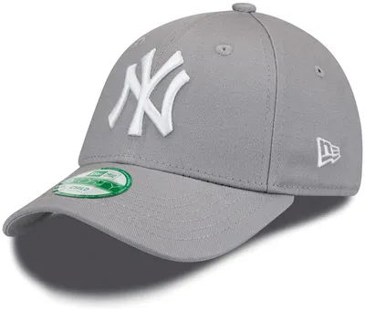 A grey New Era 9FORTY League Basic NY Yankees cap for kids or youth.