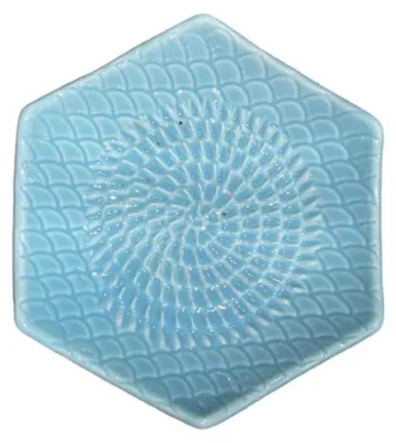 Produktbild von Kaladia Keramik Reibeteller Hexagon - Hellblau - ideal zum Zerkleinern von Zutaten - 12x3 cm - handgemacht & handbemalt