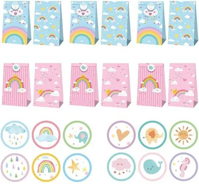 Produktbild von Regenbogen-Partybeutel 12 Stück - Herstellungsstoff: Kraftpapier - Feiertagsbeutel - 21,5 x 12 x 7,5 cm