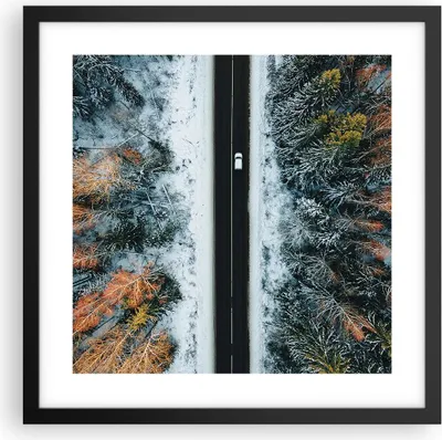 Produktbild von Gerahmtes Poster - Schwarzer Rahmen - Wald Weg Schnee - 40x40 cm - Wand Bild - Wanddeko - Wandbilder - Kunstposter - Wandposter - Bilderrahmen - Bilder - Kunstdruck - Wanddekoration - P2BAC40x40-4654