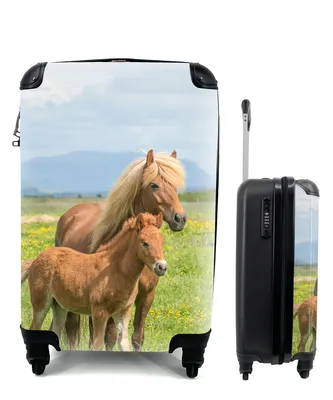 Produktbild von MuchoWow® Koffer Handgepäck Trolley Rollkoffer Kleine Reisekoffer mit 4 Rollen - Pferde - Fohlen - Gebirge - Cabin Size < 55x40x23 cm & 55x40x20 cm - Fotokoffer - Kabinenkoffer - Boardgepäck - Reise-Box - Reisekoffer - Reisegepäck - Koffer mit Bild - Trolley für Kinder