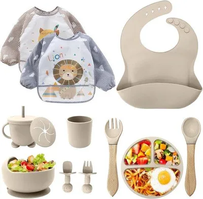 Produktbild von Babysets, 12-teilig, Kinderteller mit Silikon-Lätzchen, Babylöffel, Trinkbecher, Baby-Teller mit Saugnapf, BPA-frei, spülmaschinenfest und mikrowellengeeignet