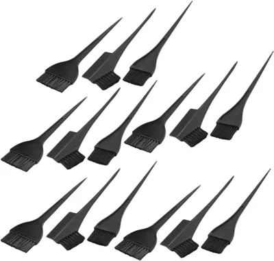 Produktbild von 15 Haarfärbepinsel aus schwarzem Kunststoff mit Kammspitzen