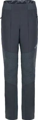 Dunkelgraue Kletterhose Cervino Lady 1.0 von DirectAlpine mit verstärkten Bereichen und zwei Taschen.