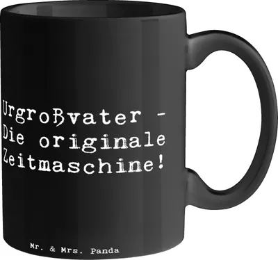 Produktbild von Mr. & Mrs. Panda Kaffeebecher Spruch Urgroßvater Zeitmaschine - Schwarz - Geschenk, Familie, Tasse, Teetasse, einzigartige Designs, handgemacht, Becher, Kaffeetasse, Erbe