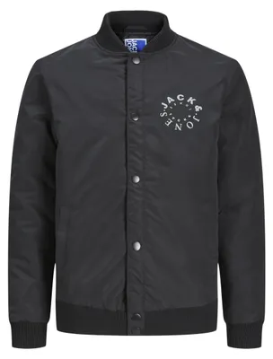 Immagine prodotto di Jack&Jones JUNIOR, giacca bomber tipo college per ragazzi, modello JJWARRIOR JNR, colore nero con dettagli bianchi