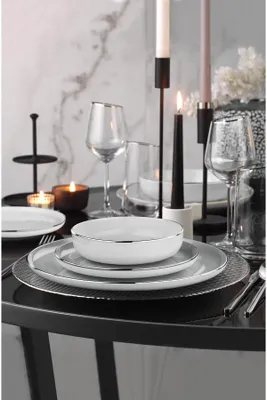 Zdjęcie produktu dla Hermia Concept, wysokiej jakości 24-częściowy zestaw obiadowy, 100% porcelana, biały i srebrny | 6 talerzy obiadowych (22x22x2), 6 talerzy obiadowych (20x20x4), 6 miseczek (14x14x5), 6 talerzyków deserowych (18x18x2) | Elegancki design na uroczyste okazje.