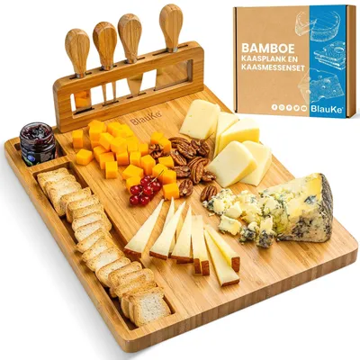 Image de Planche à fromage en bambou avec couteau à fromage, idéale pour 2 à 3 personnes