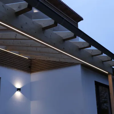 Produktbild von DOTLUX LED-Streifen 48W 10mm 2700K IP66 5m-Rolle inkl. 15cm Anschlusskabel einseitig