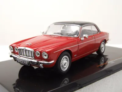 Produktbild von Ixo Models CLC486 Jaguar XJ12 C 1976 rot schwarz 1:43