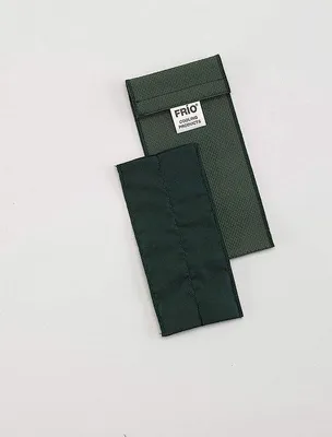 Produktbild von Famanu Kühltasche für Insulin, 8 x 18 cm, grün
