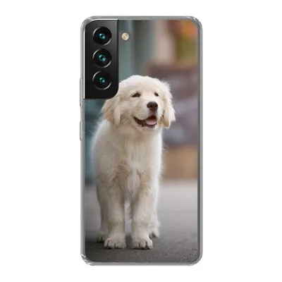 Produktbild von MuchoWow® Handyhülle Schutzhülle Hülle für Samsung Galaxy S22 Ein Golden Retriever Welpe läuft auf dem Bürgersteig Silikon Softcase Handy Hülle - Mobiltelefonhülle