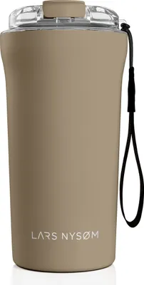 Immagine prodotto di LARS NYSØM Tazza termica da caffè da asporto con manico e coperchio in Tritan | Tazza da viaggio da 0,5 litri senza BPA con isolamento termico (Greige, 500 ml)