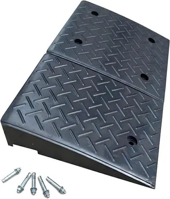 Productafbeelding van Rubberen Drempelhulp - Oprijplaat Stoeprand - Veilig Overbruggen - Antislip Oppervlak - 50x25x7cm - Zwart