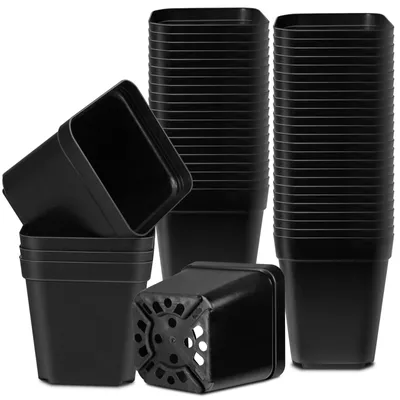 Zdjęcie produktu dla Pojemniki do uprawy roślin, kwadratowe, 7 cm - 50 sztuk. Plastikowe doniczki do sadzonek
