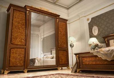 Image de Armoire en bois Armoire Massive Chambre à coucher Meubles Italie Bois véritable
