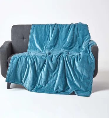 Produktbild von HOMESCAPES Wattierte Samtdecke blau – Tagesdecke Baumwollsamt, 150x200 cm