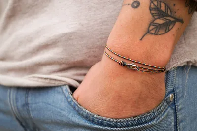 Produktbild von Made by Nami Wickelarmband mit Karabinerhaken Herren & Damen, Wasserfest & Verstellbar, Dark Retro/Silber