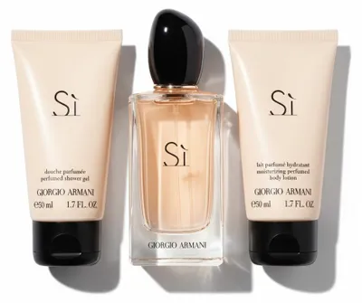 Zdjęcie produktu dla Woda perfumowana w sprayu 50ml/Żel pod prysznic 50ml/Balsam do ciała 50ml Zestaw upominkowy Armani Si
