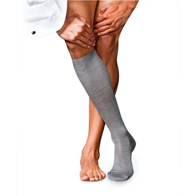 Produktbild von FALKE No. 9 Pure Fil d Ecosse heren kniekousen, grijs (light greymel.)