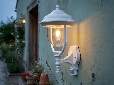 Produktbild von Konstsmide Parma Bewegungsmelder weiß lackiertes Aluminium, klares Acrylglas 7235-250