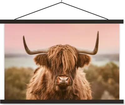 Produktbild von MuchoWow® Textilposter Kuh - Schottisches Hochlandrind - Tier 60x40 cm mit schwarzem Rahmen - Hölzernes