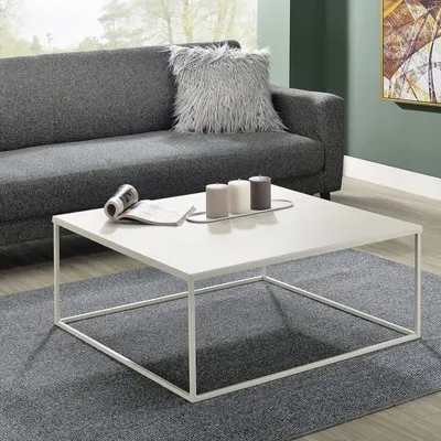 Produktbild von Couchtisch HILAR 80 x 80 cm aus pulverbeschichtetem Metall in beige. Sofatisch in modernem Design mit robuster Oberfläche.