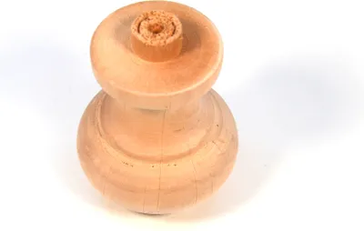 Produktbild von 4 Stück IHC Holzmöbelfüß Möbelfüß Holzbasis für Schränke & Möbel Durchmesser: 83mm