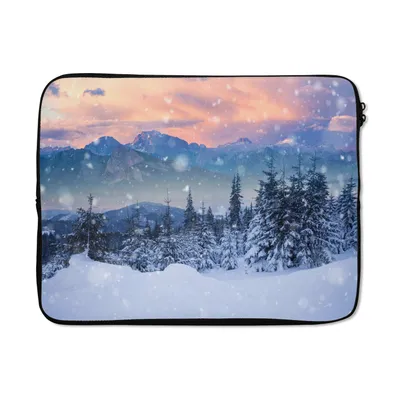Produktbild von MuchoWow® Laptop Hülle 15 Zoll Schnee - Himmel - Wald - Winter Laptoptasche - Laptoptasche - Sleeve - Rundum-Schutz